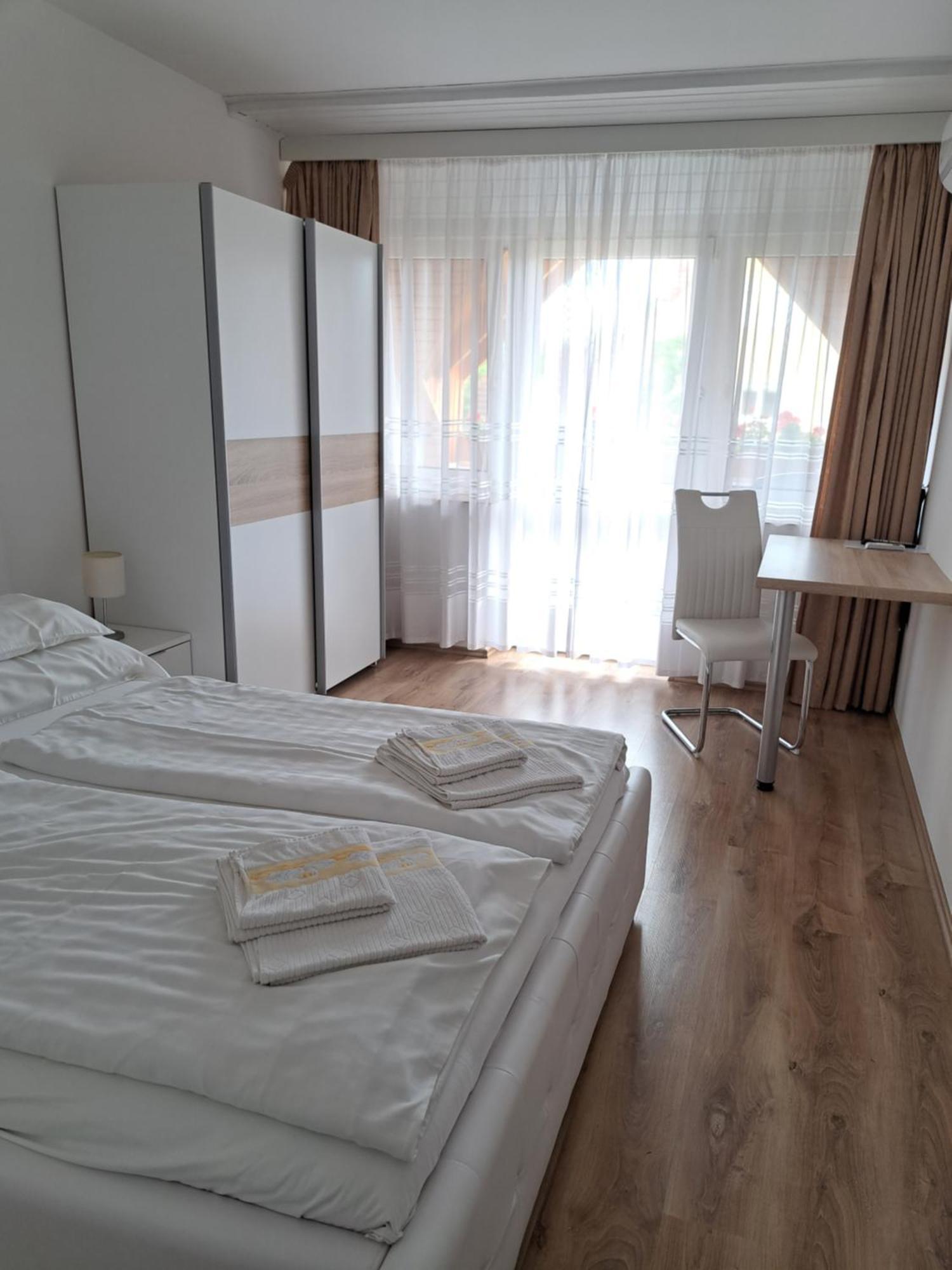 Emma Apartman Harkany Phòng bức ảnh